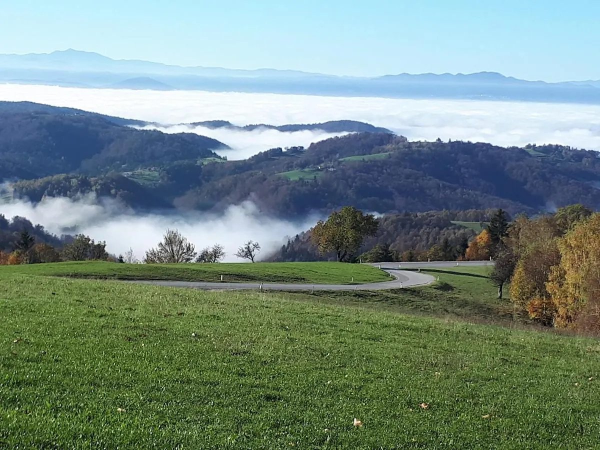 Planinski Dom Jance Ljubljana Vendégház